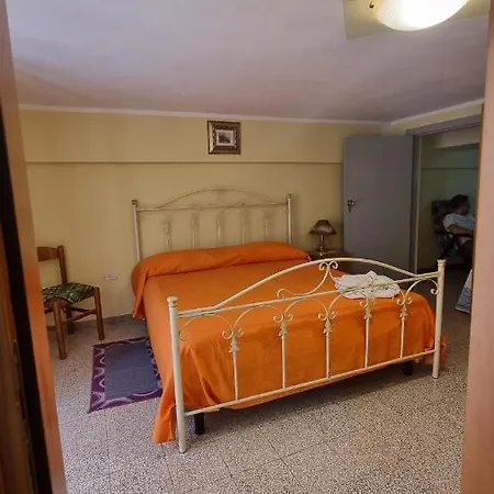 Casa Sybaris 20 Mt Dalla Stazione 1 Piano *